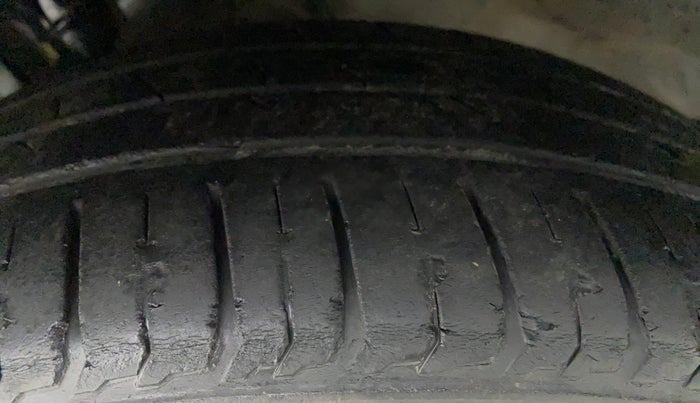 2015 Honda City 1.5L I-VTEC VX (O) MT, Petrol, Manual, 50,626 km, Left Front Tyre Tread
