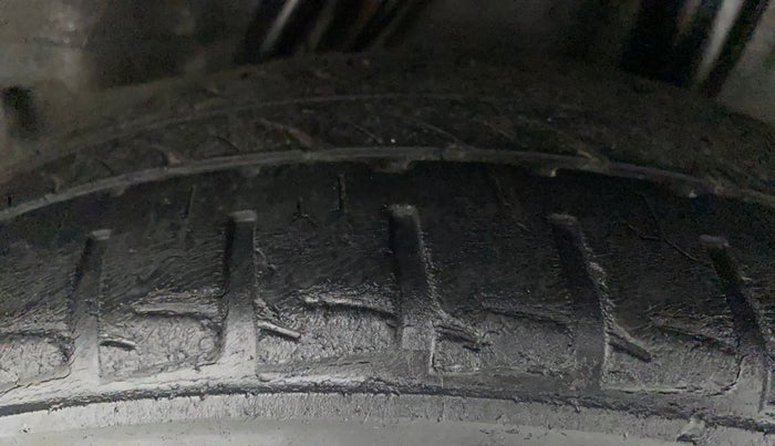 2015 Honda City 1.5L I-VTEC VX (O) MT, Petrol, Manual, 50,626 km, Left Rear Tyre Tread