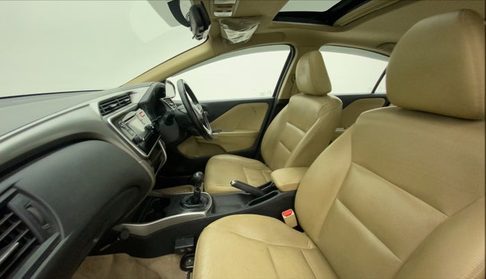 2015 Honda City 1.5L I-VTEC VX (O) MT, Petrol, Manual, 50,626 km, Right Side Front Door Cabin