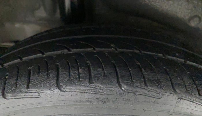 2015 Honda City 1.5L I-VTEC VX (O) MT, Petrol, Manual, 50,626 km, Right Rear Tyre Tread
