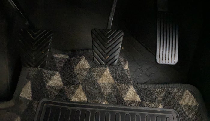 2019 KIA SELTOS HTX 1.5 PETROL, Petrol, Manual, 37,679 km, Pedals