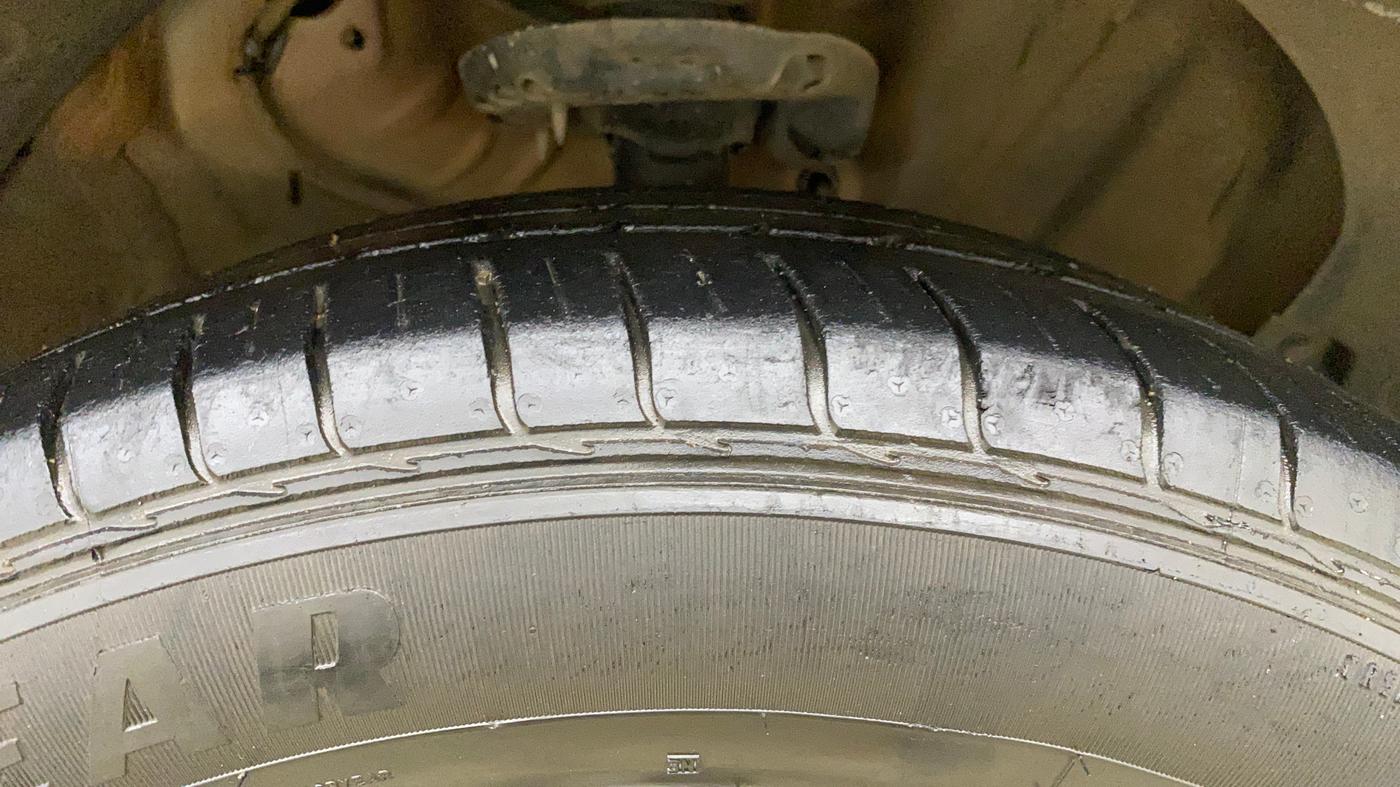 2019 KIA SELTOS HTX 1.5 PETROL, Petrol, Manual, 37,679 km, Right Front Tyre Tread