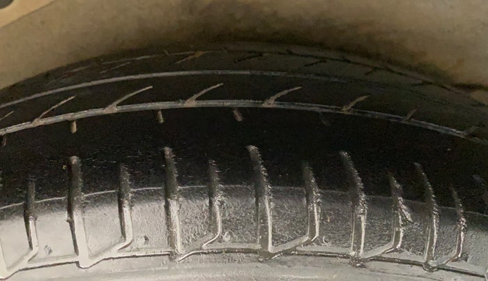 2012 Hyundai i10 SPORTZ 1.2 AT, Petrol, Automatic, 38,261 km, Right Rear Tyre Tread