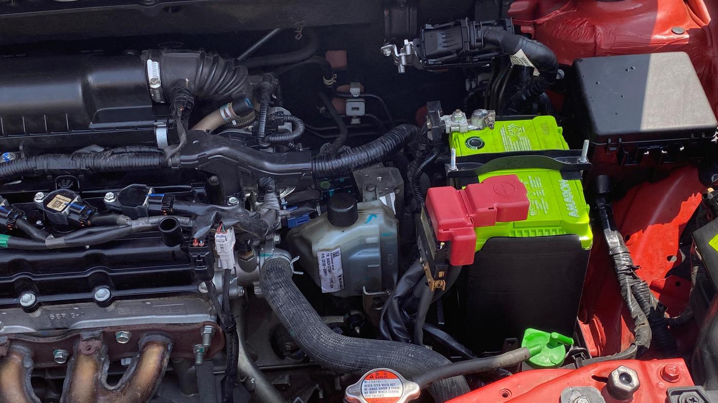 2020 Maruti Swift ZXI AMT, Petrol, Automatic, 18,122 km, Engine View - Left