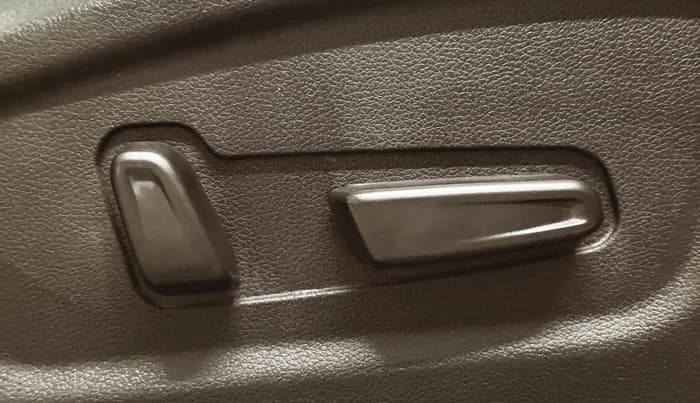 2020 Hyundai Creta SX (O) IVT 1.5 PETROL, Petrol, Automatic, 1,03,077 km, Driver Side Adjustment Panel