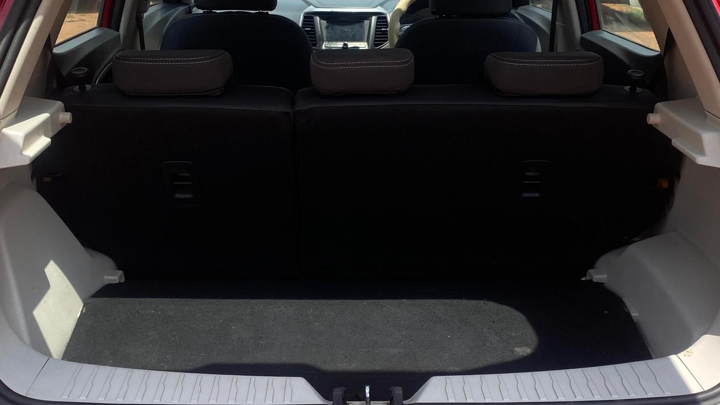 2019 Mahindra XUV300 W6 1.5 DIESEL AMT, Diesel, Automatic, 1,30,259 km, Boot Inside