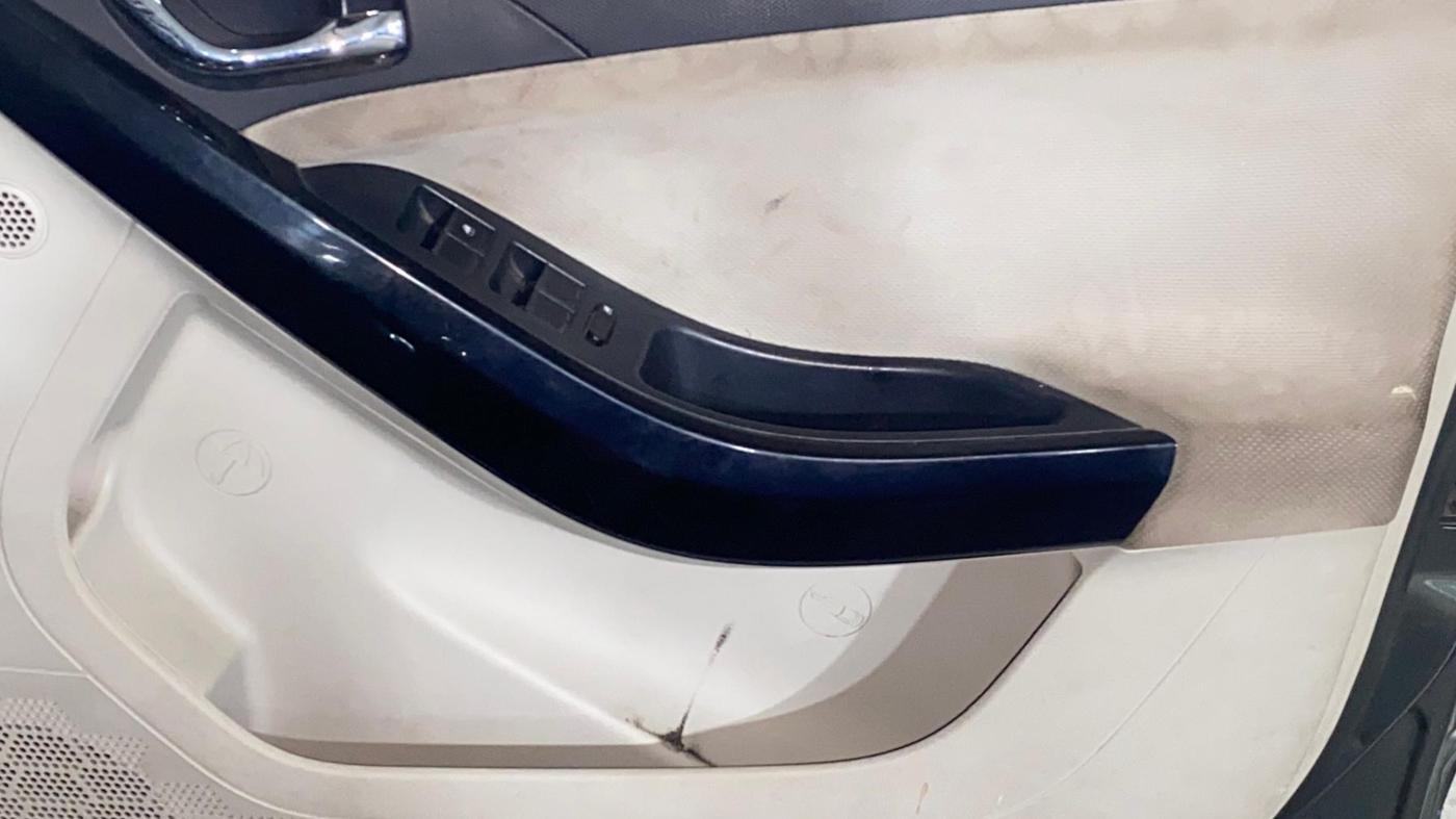 2020 Tata NEXON XZ PLUS (O) DIESEL, Diesel, Manual, 46,650 km, Driver Side Door Panels Control