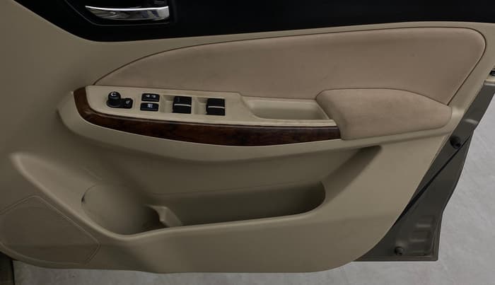 2019 Maruti Dzire ZXI AMT, Petrol, Automatic, 28,799 km, Driver Side Door Panels Control