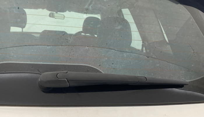 2022 Mahindra XUV700 AX 5 P MT 5 STR, Petrol, Manual, 46,675 km, Rear Wiper