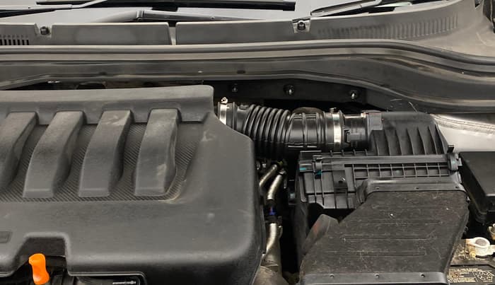 2022 Mahindra XUV700 AX 5 P MT 5 STR, Petrol, Manual, 46,675 km, Engine View - Left