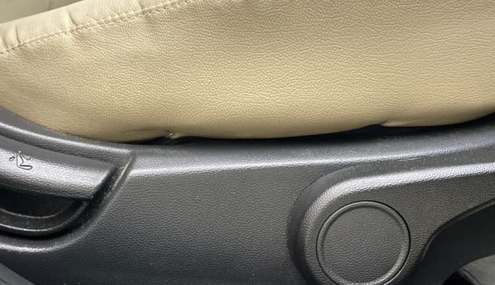 2015 Hyundai Grand i10 ASTA 1.2 KAPPA VTVT, Petrol, Manual, 75,522 km, Driver Side Adjustment Panel