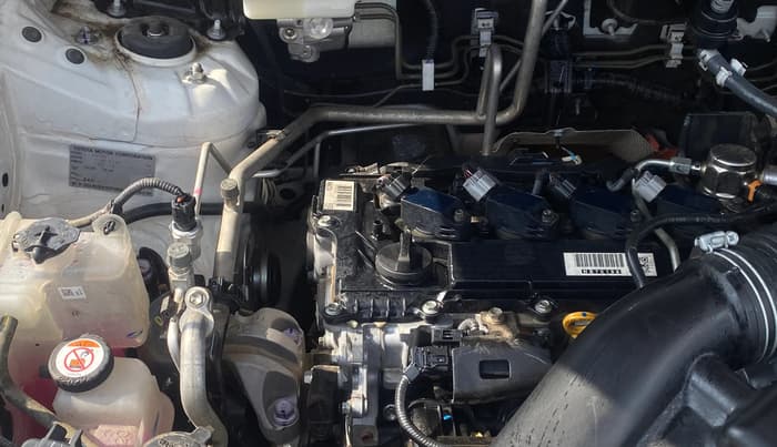 2023 Toyota INNOVA HYCROSS VX HYBRID 7 STR, Hybrid, Automatic, 59,352 km, Engine View - Right