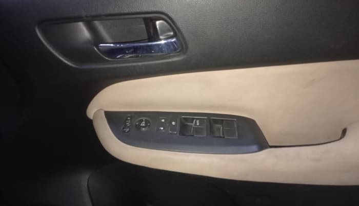 2020 Honda City 1.5L I-VTEC V MT 5TH GEN, Petrol, Manual, 60,954 km, Driver Side Door Panels Control