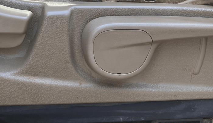 2023 Mahindra BOLERO NEO N10 R, Diesel, Manual, 52,489 km, Driver Side Adjustment Panel