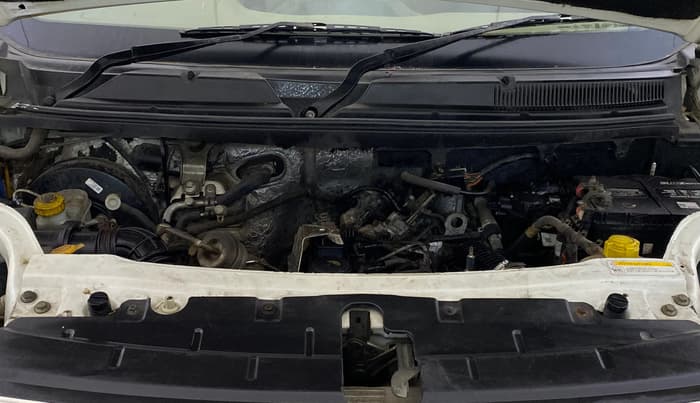 2017 Mahindra TUV300 T10 AMT, Diesel, Automatic, 97,525 km, Engine View