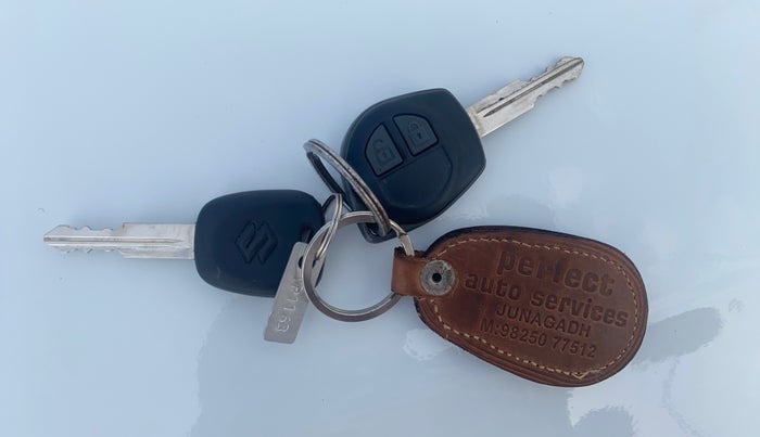 2019 Maruti Alto VXI, Petrol, Manual, 32,995 km, Key Close Up