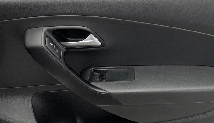 2019 Volkswagen Ameo TRENDLINE 1.0L, Petrol, Manual, 1,12,956 km, Driver Side Door Panels Control
