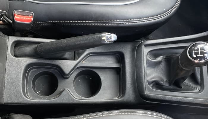 2021 Maruti Vitara Brezza ZXI PLUS, Petrol, Manual, 1,18,103 km, Gear Lever