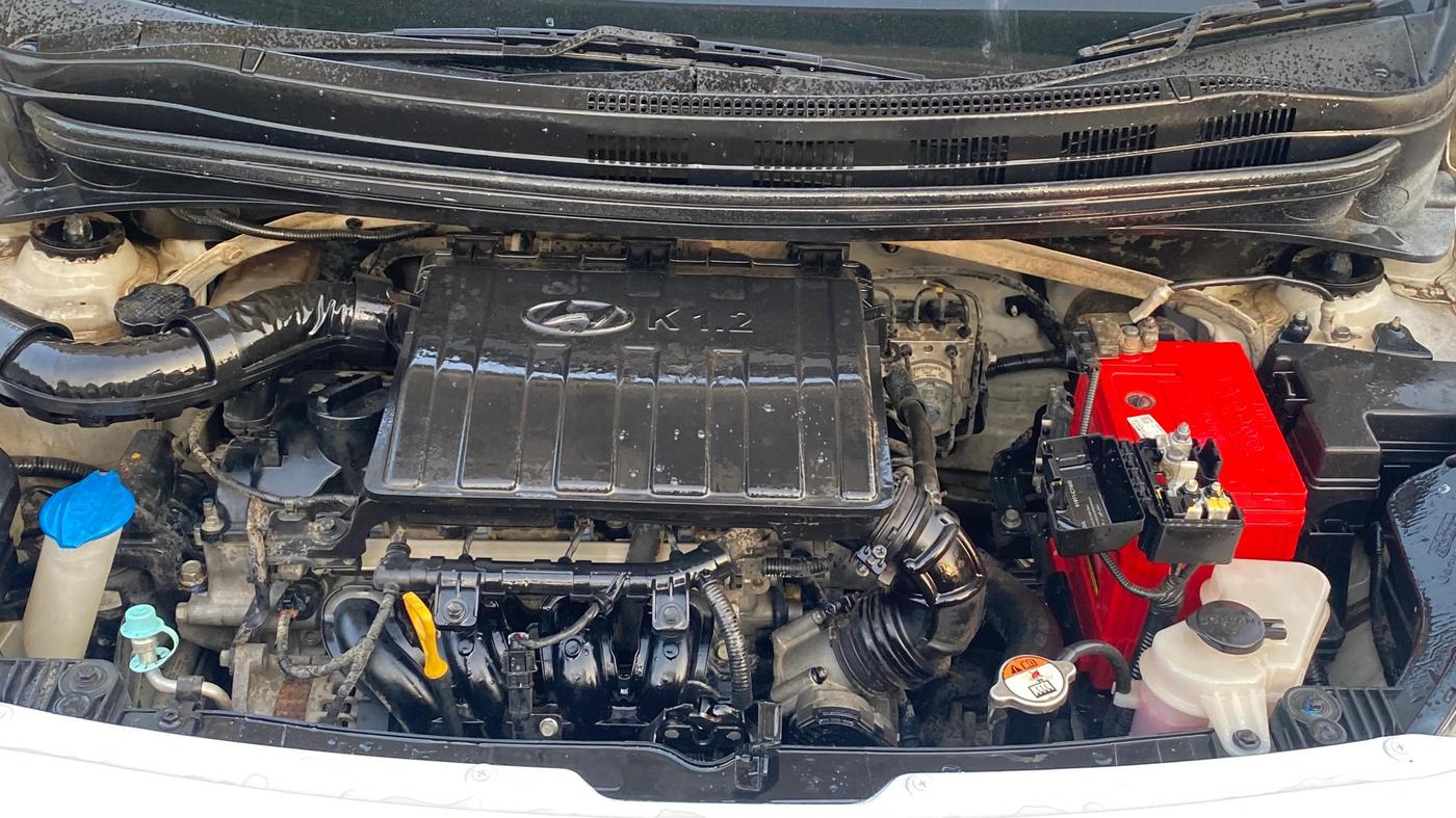 2018 Hyundai Grand i10 SPORTZ 1.2 KAPPA VTVT, Petrol, Manual, 42,647 km, Engine View