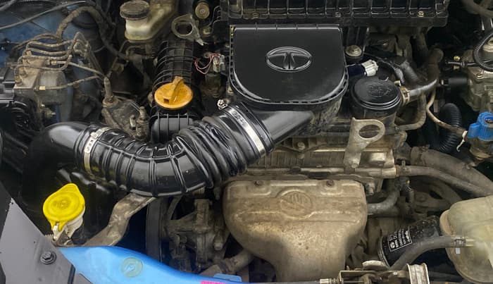 2017 Tata Tiago XZA PETROL, CNG, Automatic, 93,702 km, Engine View - Right