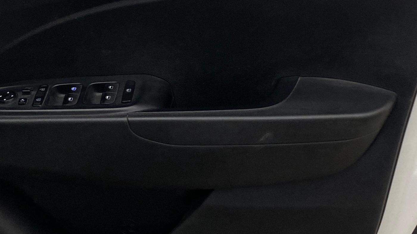 2019 Hyundai VENUE SX PLUS 1.0 TURBO DCT, Petrol, Automatic, 56,092 km, Driver Side Door Panels Control
