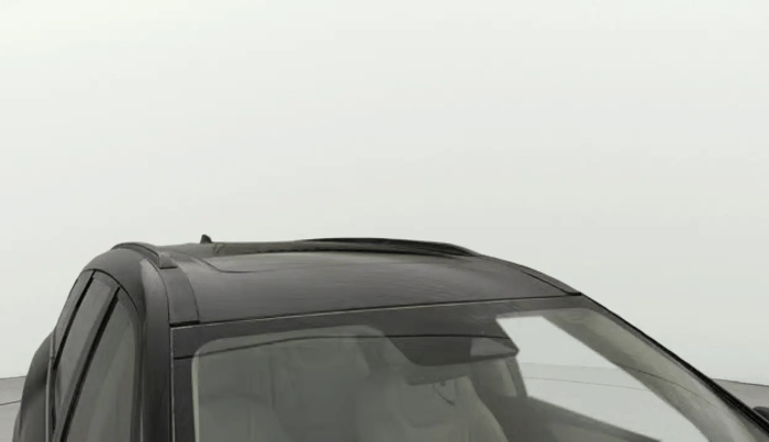 2022 Mahindra XUV700 AX 7 D MT 7 STR, Diesel, Manual, 45,081 km, Moonroof/ Sunroof