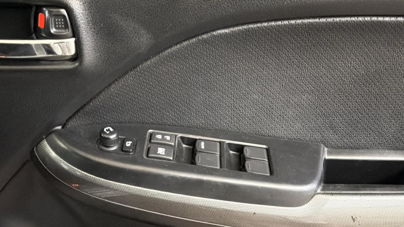 2018 Maruti Baleno ALPHA CVT PETROL 1.2, Petrol, Automatic, 55,046 km, Driver Side Door Panels Control