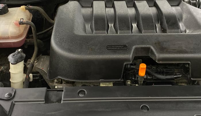 2023 Mahindra XUV700 AX 5 P AT 5 STR, Petrol, Automatic, 13,423 km, Engine View - Right