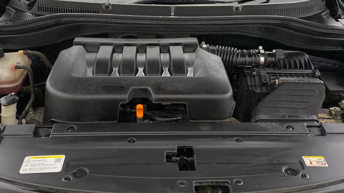 2023 Mahindra XUV700 AX 5 P AT 5 STR, Petrol, Automatic, 13,423 km, Engine View