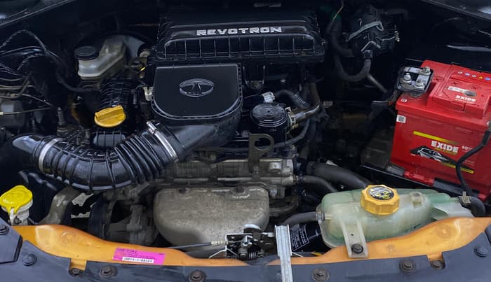 2017 Tata Tiago XZ PETROL, Petrol, Manual, 41,279 km, Engine View