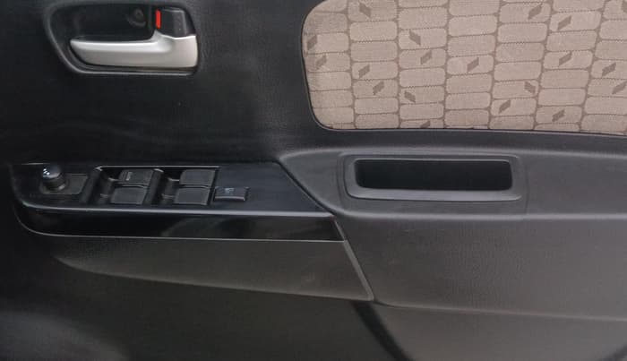 2018 Maruti Wagon R 1.0 VXI+ AMT, Petrol, Automatic, 69,808 km, Driver Side Door Panels Control