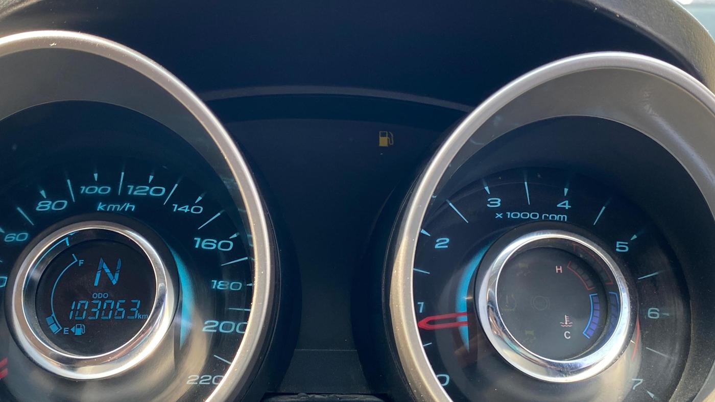 2018 Mahindra XUV500 W7, Diesel, Manual, 1,03,059 km, Odometer Image
