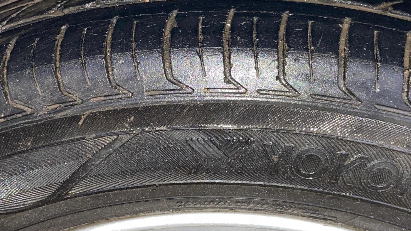 2016 Hyundai Xcent SX 1.2, Petrol, Manual, 46,903 km, Left Front Tyre Tread