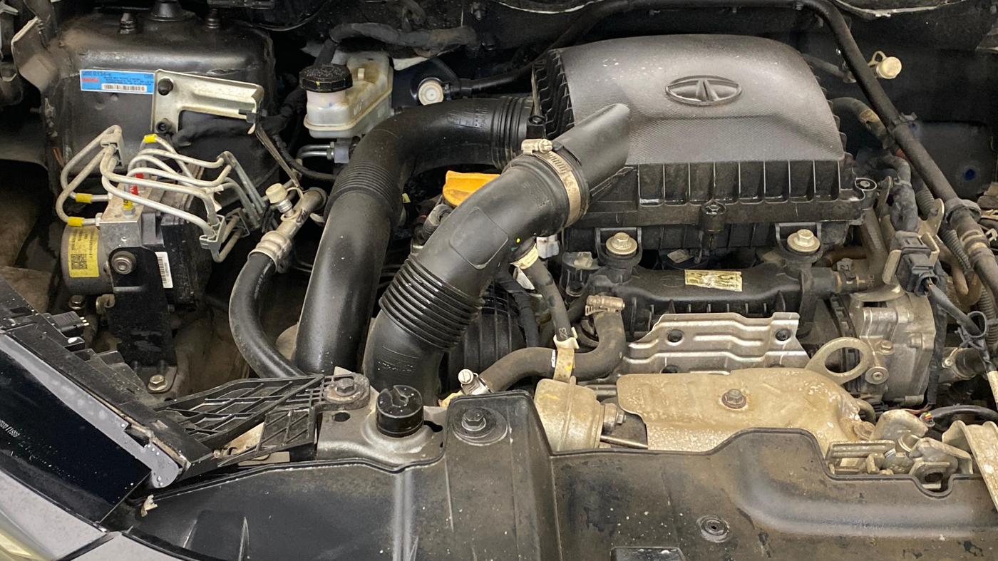 2023 Tata NEXON CREATIVE + 1.2 PETROL, Petrol, Manual, 33,449 km, Engine View - Right