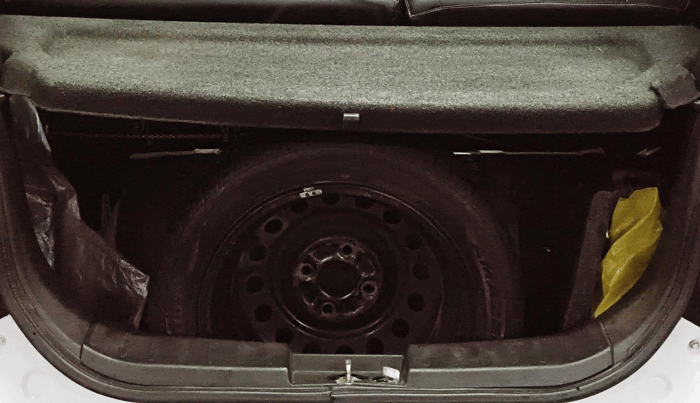 2016 Maruti Wagon R 1.0 VXI AMT, CNG, Automatic, 79,232 km, Boot Inside