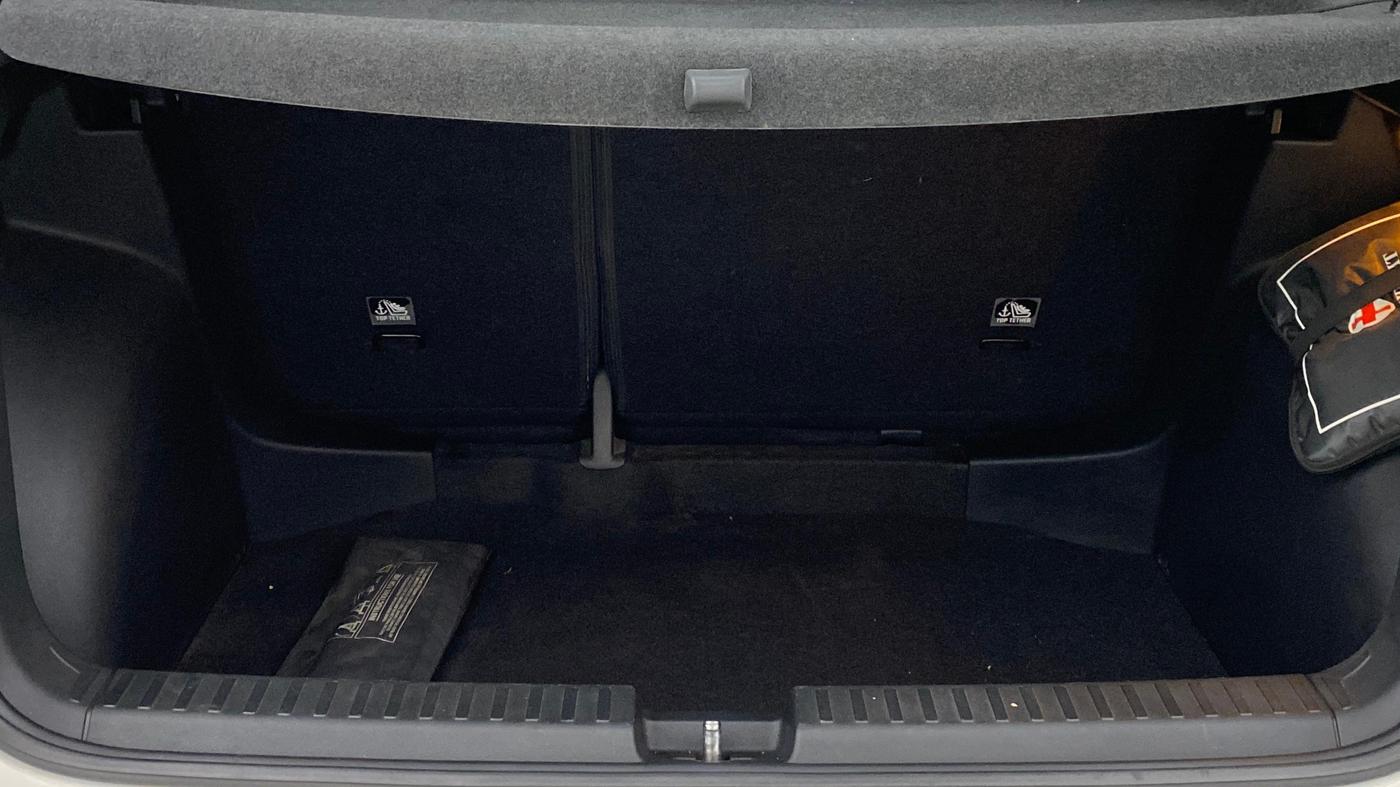 2023 Volkswagen TAIGUN TOPLINE 1.0 TSI MT, Petrol, Manual, 75,967 km, Boot Inside