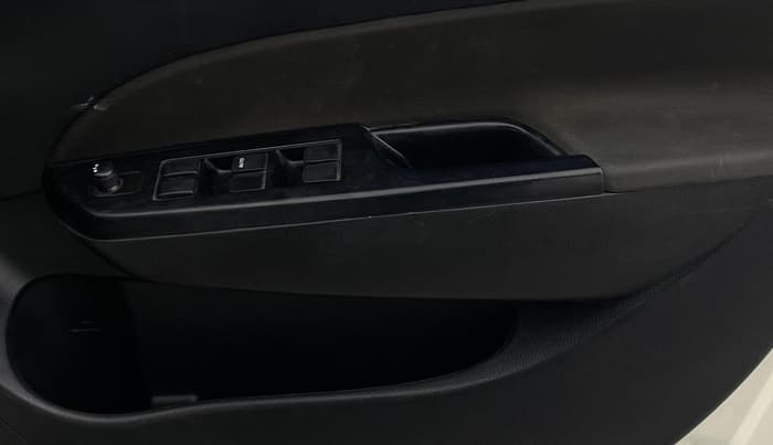 2013 Maruti Swift VDI, Diesel, Manual, 90,343 km, Driver Side Door Panels Control