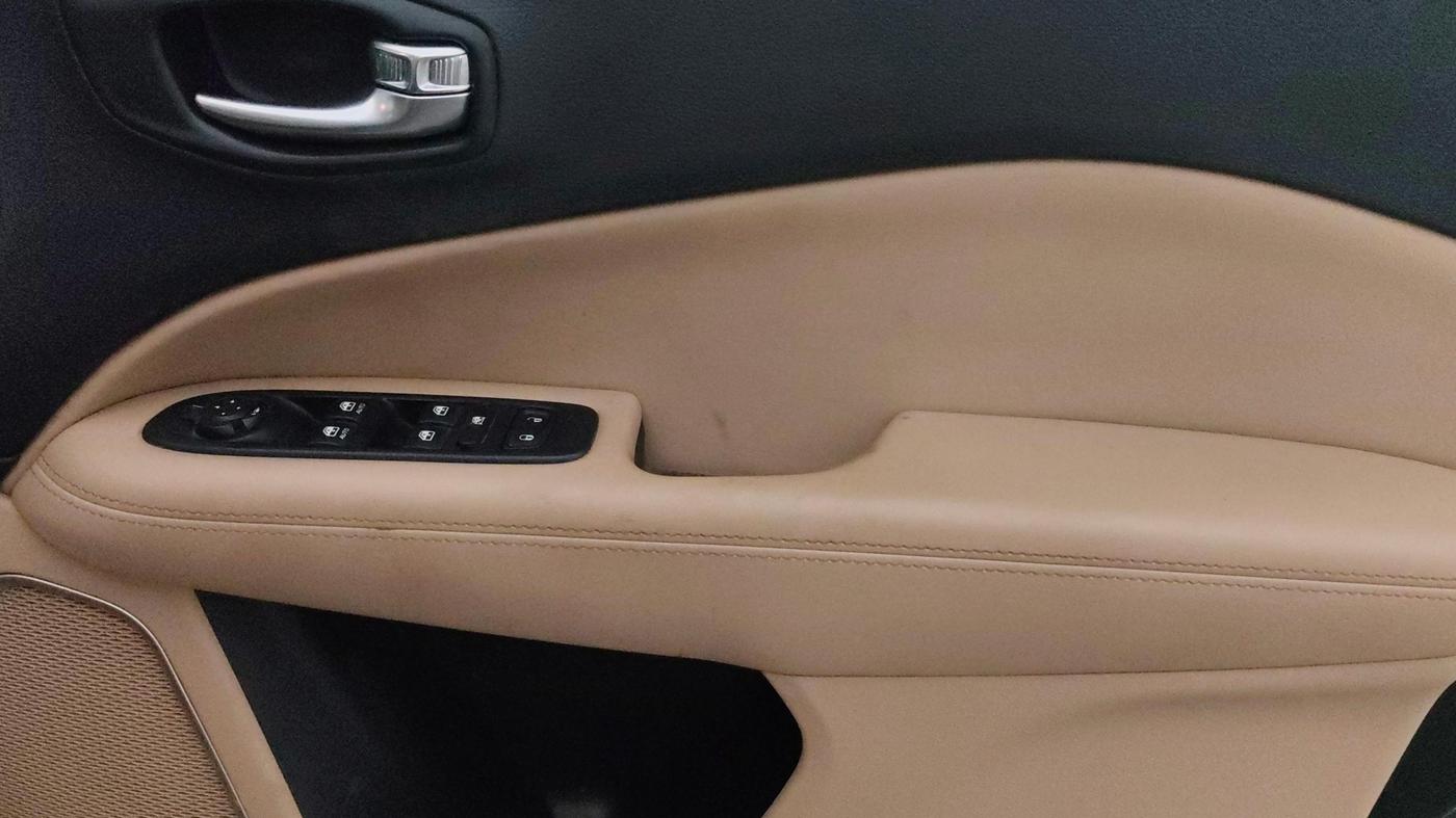 2018 Jeep Compass LONGITUDE (O) 2.0 DIESEL, Diesel, Manual, 42,958 km, Driver Side Door Panels Control