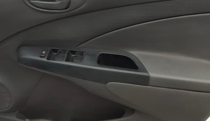 2013 Toyota Etios G, Petrol, Manual, 43,555 km, Driver Side Door Panels Control