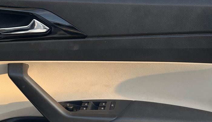 2023 Skoda SLAVIA STYLE 1.0L TSI AT, Petrol, Automatic, 25,743 km, Driver Side Door Panels Control