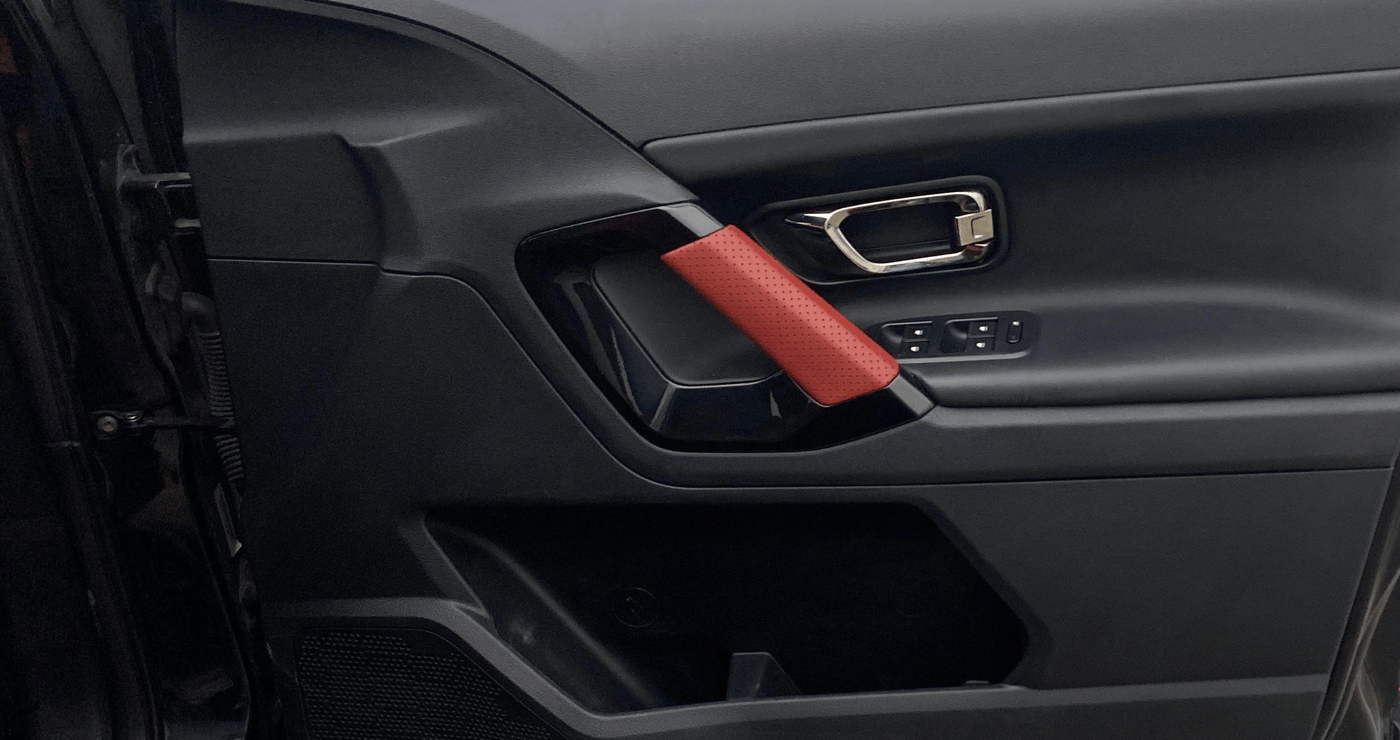 2023 Tata Harrier XZA + O 2.0L RED DARK EDITION 5 STR, Diesel, Automatic, 39,099 km, Driver Side Door Panels Control