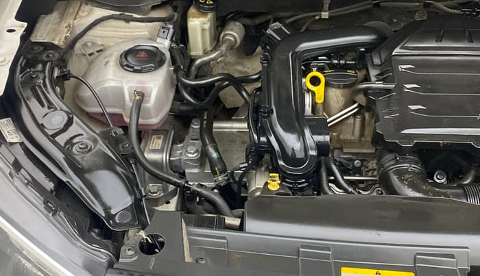 2021 Volkswagen TAIGUN HIGHLINE 1.0 TSI AT, Petrol, Automatic, 76,201 km, Engine View - Right