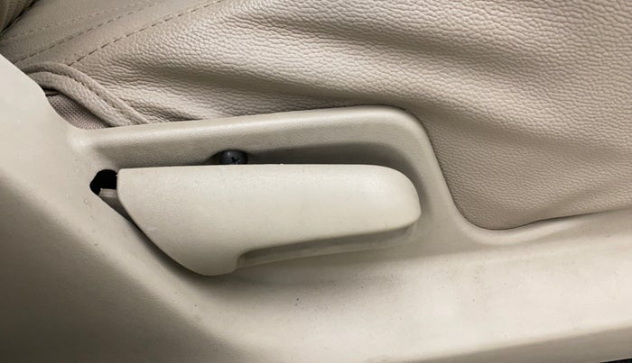 2014 Maruti Swift Dzire VXI, Petrol, Manual, 35,152 km, Driver Side Adjustment Panel