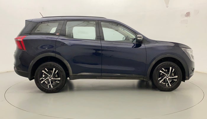 2022 Mahindra XUV700 MX D MT 5 STR, Diesel, Manual, 16,237 km, Right Side