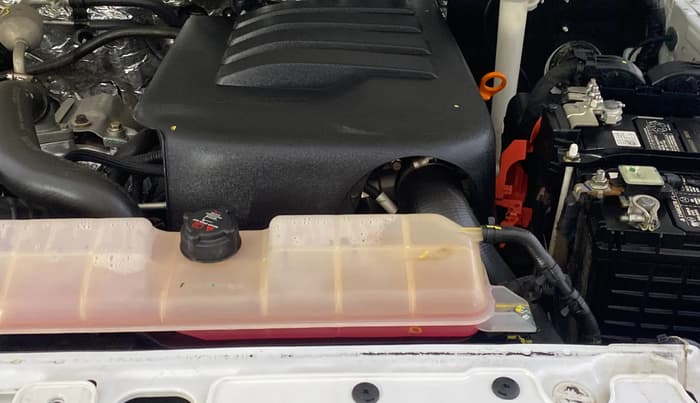 2025 Mahindra Thar Roxx  AX7 L Petrol AT 2WD, Petrol, Automatic, 29,898 km, Engine View - Left