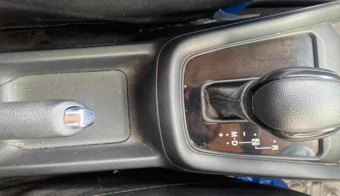 2024 Maruti Swift VXi AMT, Petrol, Automatic, 48,036 km, Gear Lever