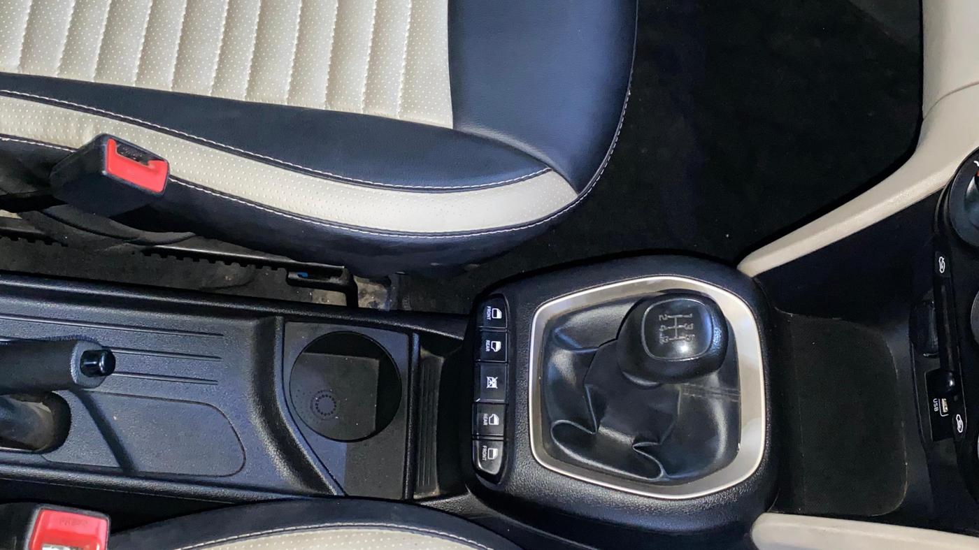2019 Hyundai NEW SANTRO SPORTZ MT, Petrol, Manual, 58,496 km, Gear Lever