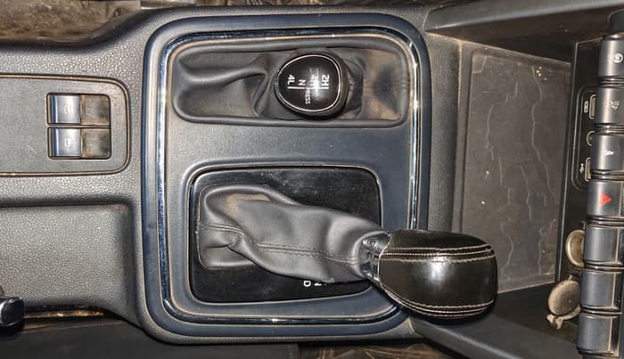 2021 Mahindra Thar LX PETROL HT 4WD AT, Petrol, Automatic, 69,333 km, Gear Lever