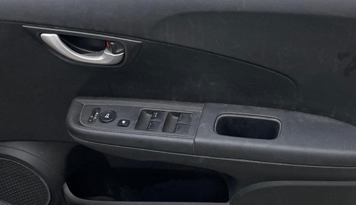 2019 Honda BR-V 1.5L I-VTEC S, Petrol, Manual, 84,523 km, Driver Side Door Panels Control