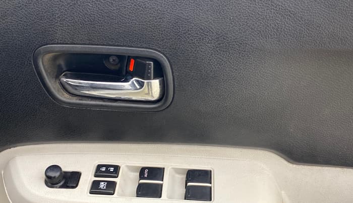 2018 Maruti IGNIS ZETA 1.2 AMT, Petrol, Automatic, 73,450 km, Driver Side Door Panels Control